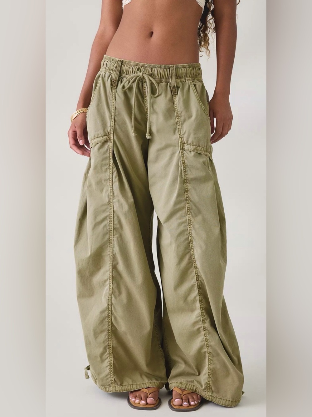 Urban Outfitters BDG Sunridge Mid-Rise Cargo Balloon Pants